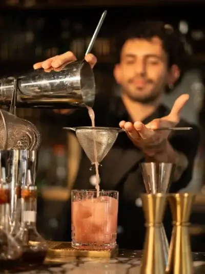 Barras de Bebidas y Coctelería